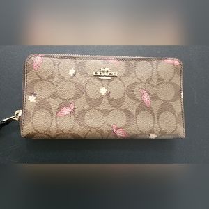 Coach Wallet Brown w/Butterflies